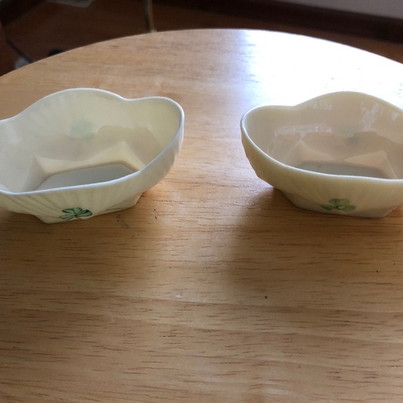 Vintage Belleek salt cellars - Picture 1 of 4